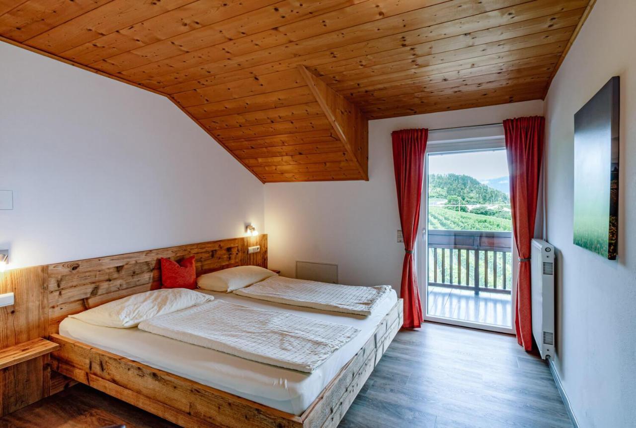 Strahlerhof Apartment Appiano Sulla Strada Del Vino Luaran gambar