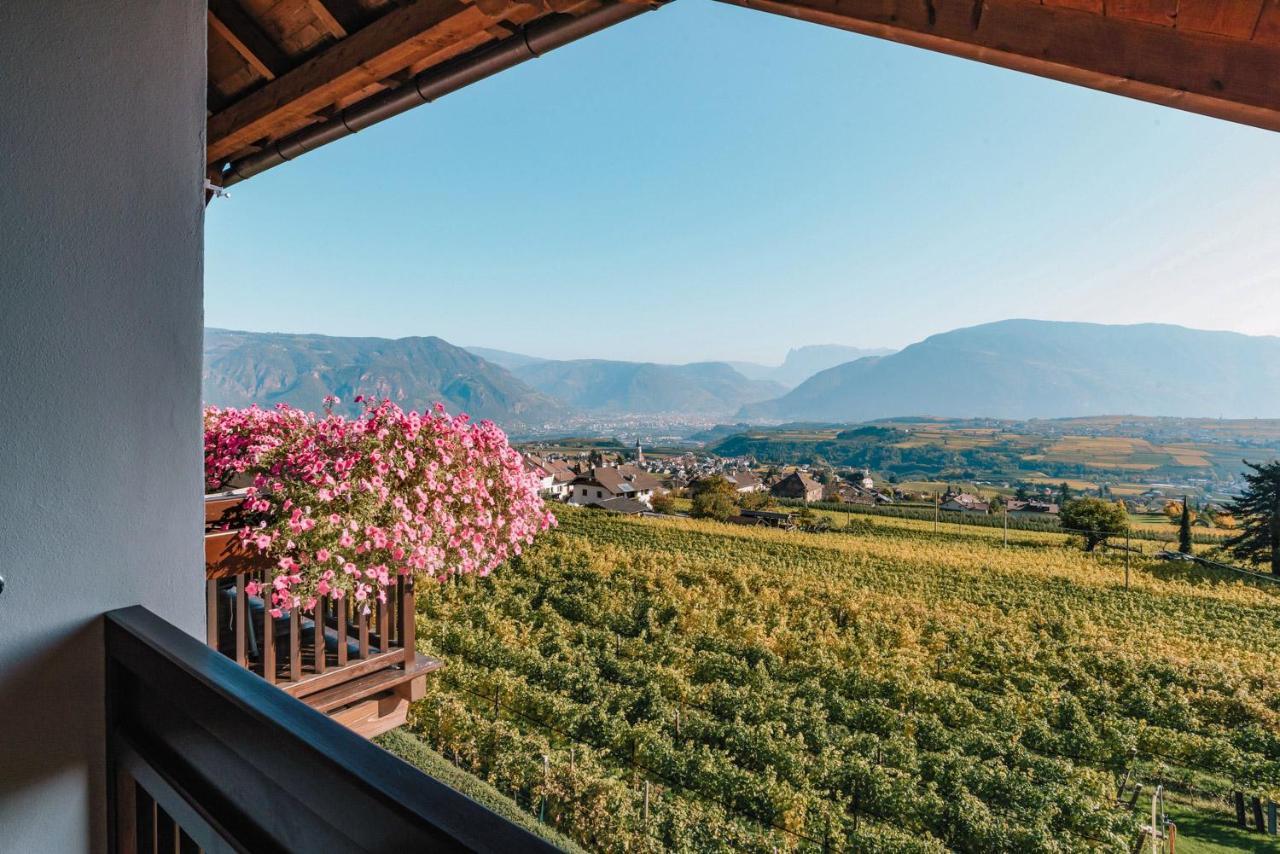 Strahlerhof Apartment Appiano Sulla Strada Del Vino Luaran gambar