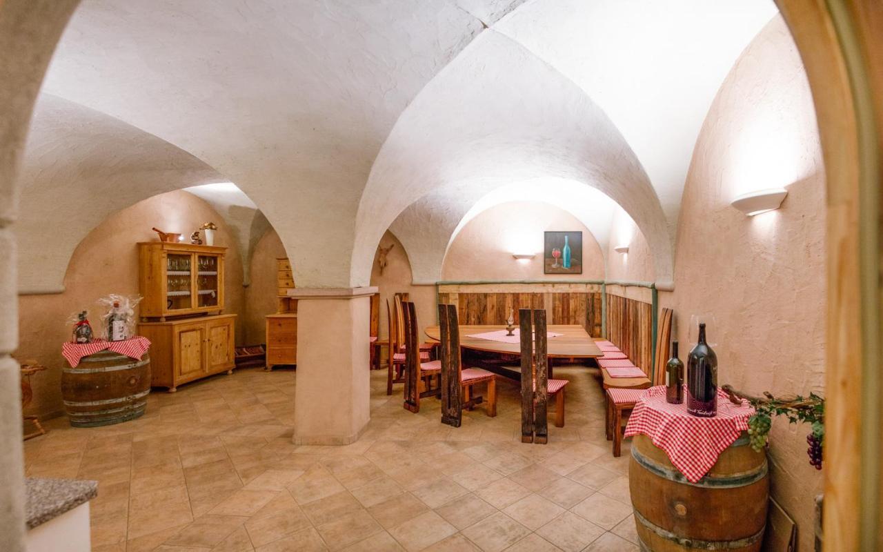 Strahlerhof Apartment Appiano Sulla Strada Del Vino Luaran gambar